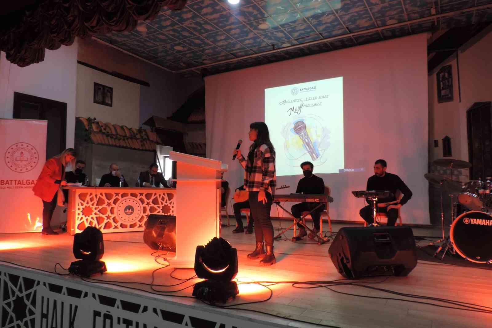 Arslantepe Liselerarası Müzik Yarışmasında Dereceye Girenler Belli Oldu