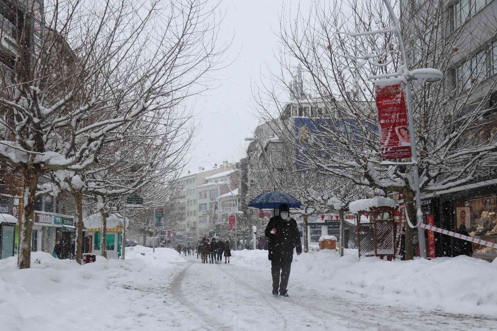 Bolu’da, Eksi 22,4 Dereceyle Türkiye’nin En Soğuk İli Oldu