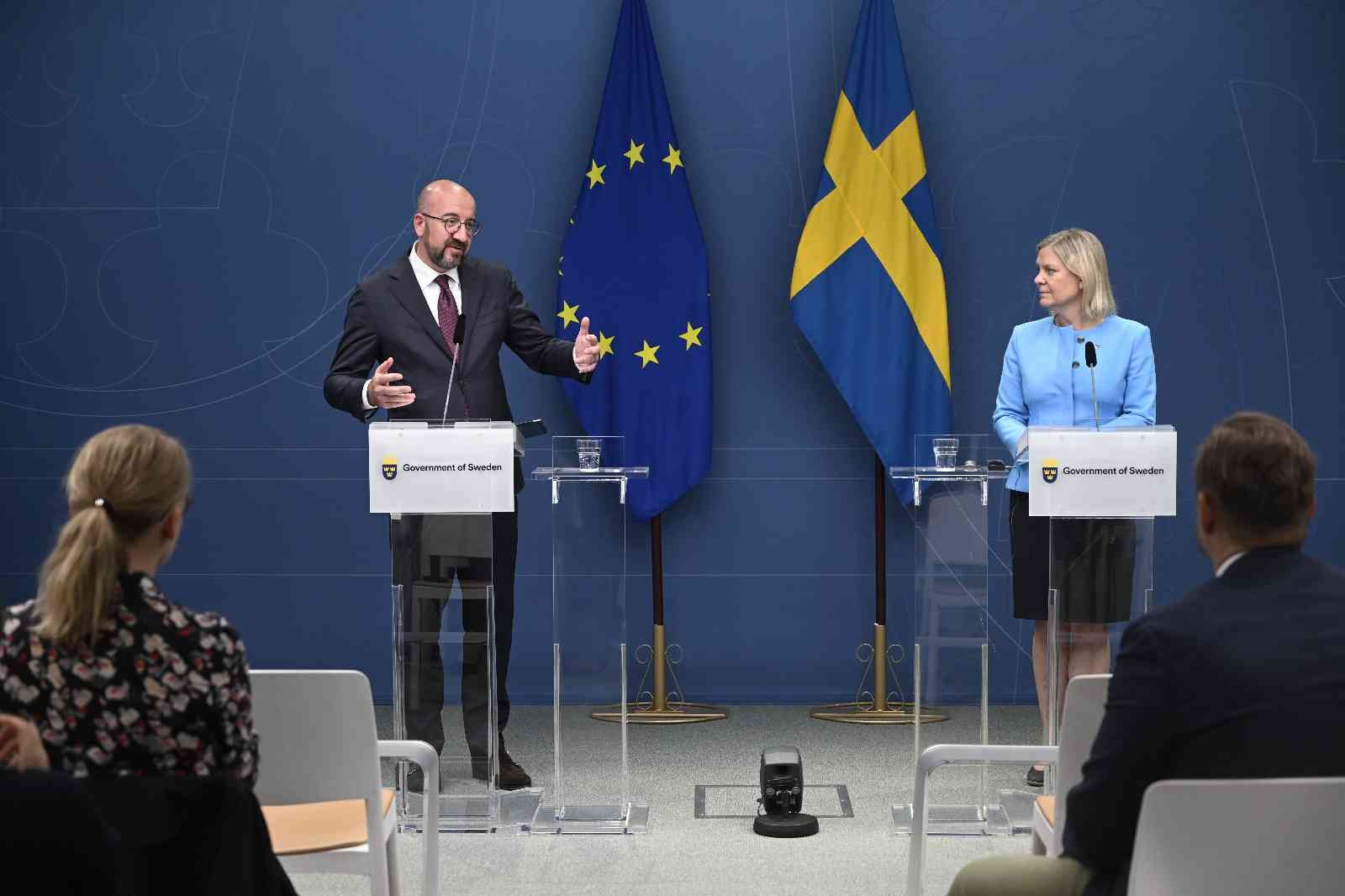 İsveç Başbakanı Andersson: “Terör örgütlerine para ya da silah göndermiyoruz”