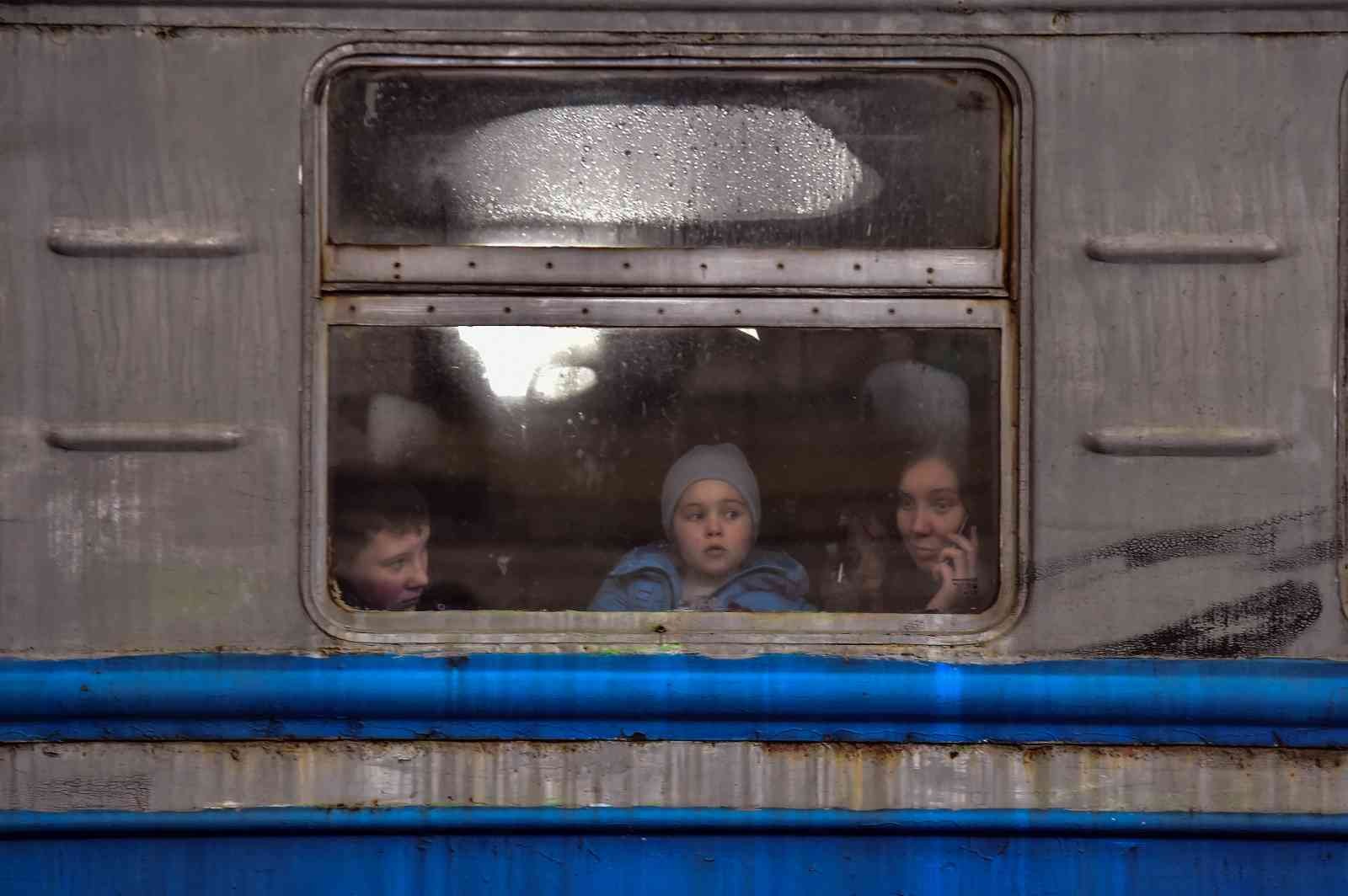 Lviv Tren İstasyonu Umudun Ve Hüznün Simgesi