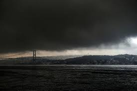 Meteoroloji İstanbul'u uyarmıştı! Korkutan görüntü