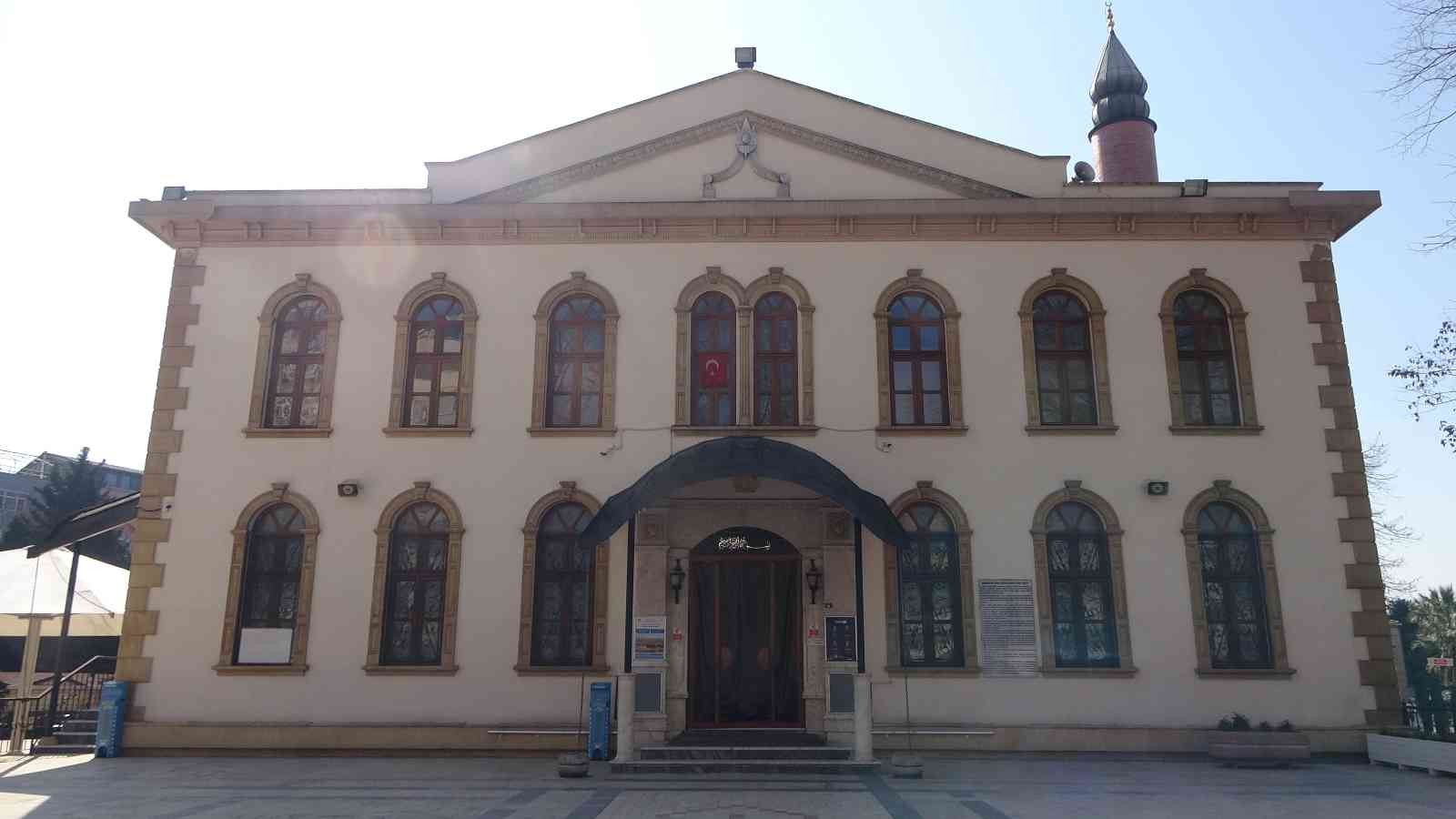 Osmanlı Saraylarının Başrolü, Tarihi Binaların Vazgeçilmezi: Kandıra Taşı